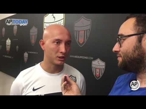 APTV -  Il nuovo attaccante bianconero Claudio Santini