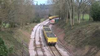 preview picture of video 'Bluebell Railway East Grinstead Cutting - 35 Minutes of work during the final week.'