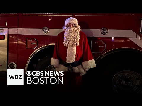 Spencer Fire Captain leaves parade to respond to blaze in Santa suit