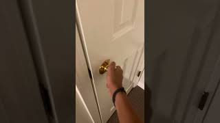 How to open a closet door NOT CLICKBAIT