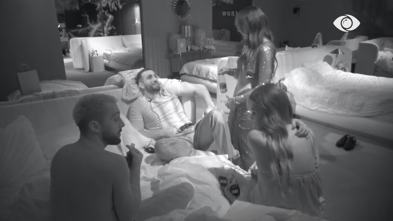 “Jam ndjerë shumë keq për këtë nishan”/ Gjesti për Eglin: Ajo vajzë po më bën të luaj mendsh