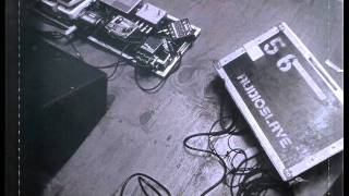 Audioslave - Doesn&#39;t Remind Me (Studio Version).wmv