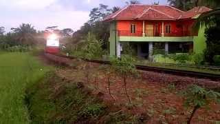 preview picture of video 'KA Argo Wilis di PJL 393 Darussalam Ciamis'