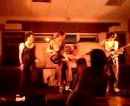 lottie singing (sistas m8)