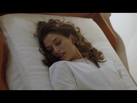 Giulia Michelini Chloro, Cradle Carry & Injection KO in Squadra Antimafia Season 6 Episode 4