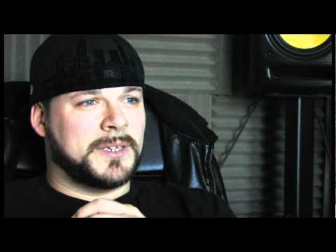 Recharged Magazine - De Facto Entertainment