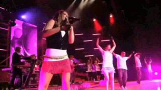 Hilary Duff - Beat Of My Heart (Live) Dignity Tour Official