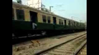 preview picture of video 'A local Kolkata Suburban Railway train near Ashoknagar Road railway station'