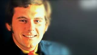 Pierre Lalonde - Love Looks So Good On You (Perry Como)