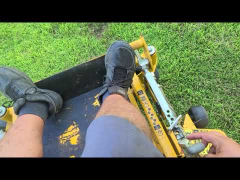 44 Inch Hustler Fastrak Zero Turn Riding Lawn Mower