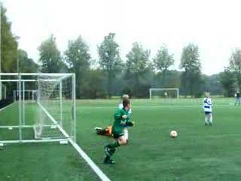 Firo scoort Eemnes E1 - Buitenboys E4 8-1