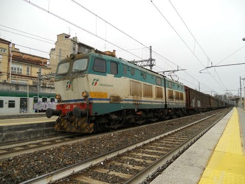 E.655-206 + CARRI CHIUSI ARRIVO, FERMATA E RIPARTENZA STAZIONE DI MONZA