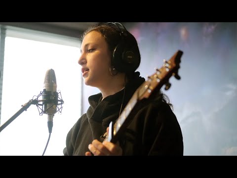 Nicky Mackenzie in Zone Control :: Grown