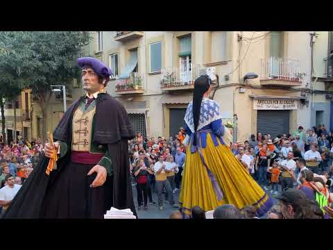 Ballada Gegants Nous de Molins de Rei. Passada dels Gegants Nous (1/10/2022)