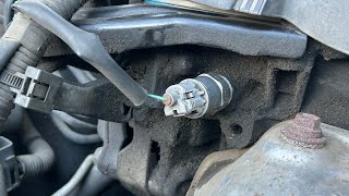 How to replace oil pressure sensor on Toyota 2.5L @elchanojose