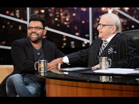 Singer Pablo experiences a major embarrassment on the Jô Soares Program.