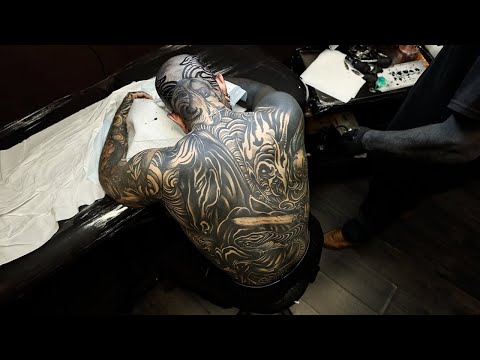 TATUAJE al REVÉS en la CABEZA 🥵 2 DÍAS SEGUIDOS 2/2