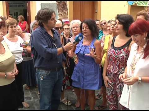 La calle de La Palma se viste de croché para recibir a su Cristo