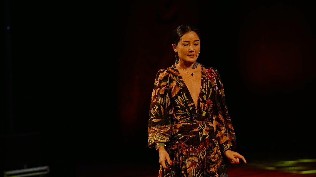 O que a Amazônia vista de dentro d'água pode nos ensinar | Larissa Noguchi | TEDxAmazônia