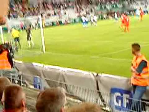 Peter Utaka scoring against FC Rabotnicki (OB 3-0 Rabotnicki)