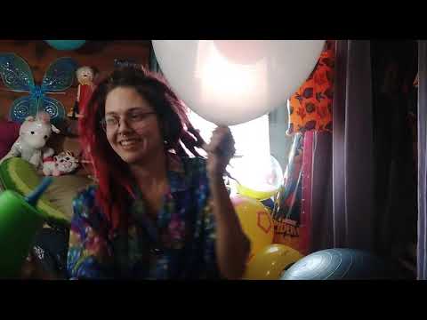 INFLATING BIG BALLOONS With The Balloon Buddy Pump | NON POPPER What's In My Bag (Looner Edition)