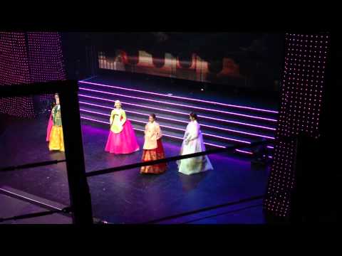 [HD] 120623 MBC London Concert - 4Minute Jihyun, Sohyun and Jiyoon in Fashion Show #1