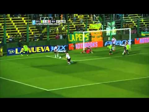 Chiarini le dio vida River. Defensa 1 River 0. Fecha 19. Torneo Primera División 2015.FPT