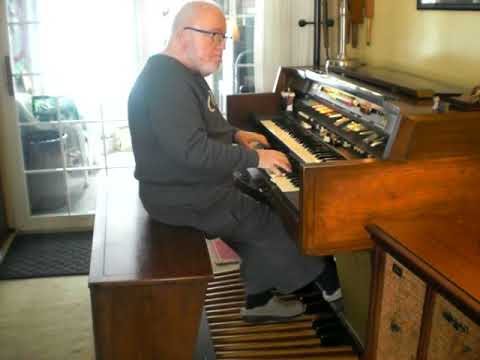 Mike Reed plays "Pompton Turnpike" on the Hammond Organ