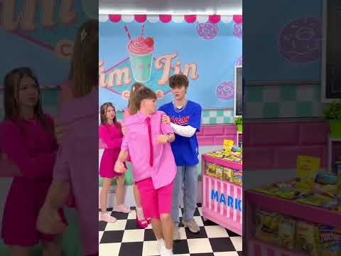 Are zach and tina in love?🤔💕🤗#crazycasa #timtin #foryou #trending #love #shorts #viralvideo #couple