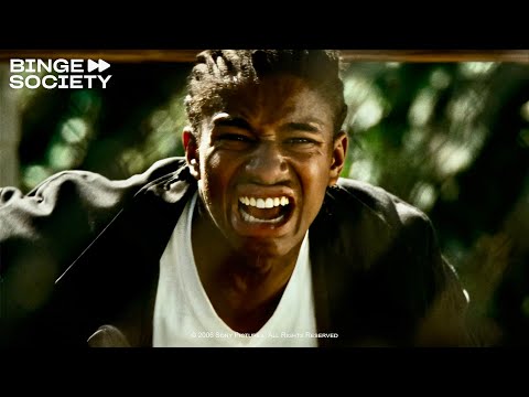 Gridiron Gang (2006): Gangs Chase Scene