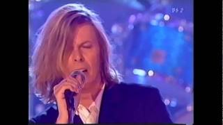 (2000) David Bowie / This is not America ~ Absolute Beginners (2/5)