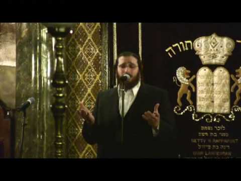 Chazzan Yaakov Rosenfeld Signs Shomea Kol