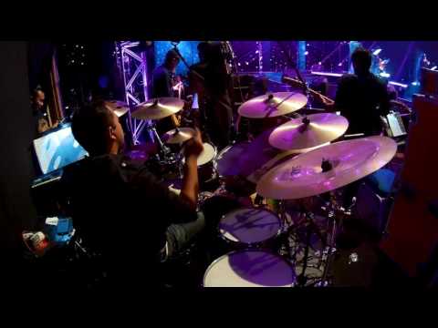 Akademi Fantasia 2016 final #AF2016 - Reshma Sayang tapi Benci ( Drum Live )