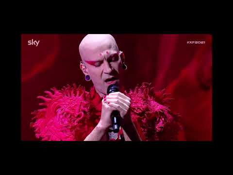 X Factor Italia Live 3: Erio enchants us with a cover by Lana Del Rey