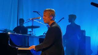 Tom Odell - Grow Old With Me (live in Zurich 03.10.22)