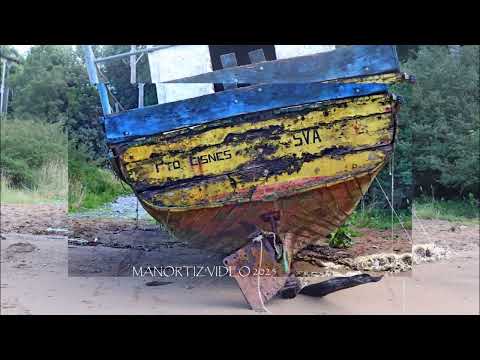 Barcos  'abandonados' cerca de la caleta , Puerto Cisnes , Procincia Aysén, Chile @manortiz46az