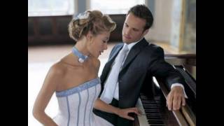 Paso la vida pensando - Salsa Romántica - VERSION COMPLETA