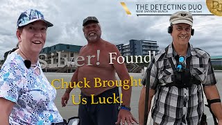 Beach Metal Detecting Florida New Smyrna Beach Florida - Chuck Luck | The Detecting Duo S03E38