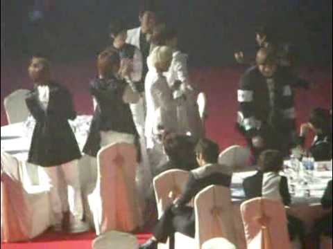 [FANCAM] 100203 Super Junior dancing with Beast
