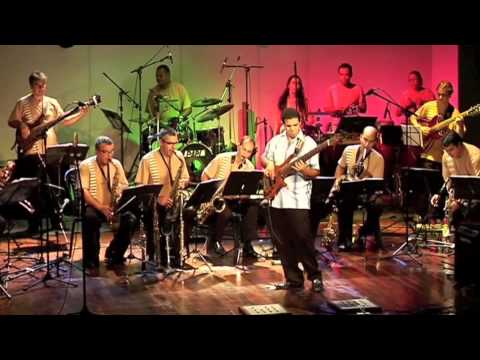 DVD Orquestra Sanhauá e participação de Lêdo Ivo Jr. (Meu feroz cavalo marinho)