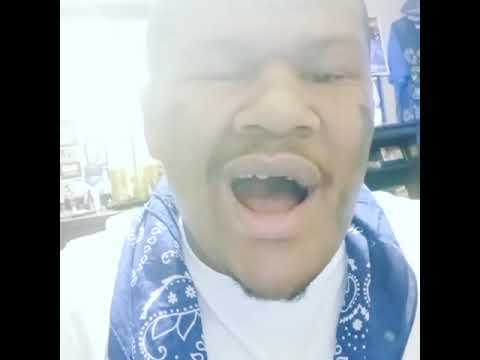 Babycmac55 fresh out the county jail with a few teeth missing 🔵