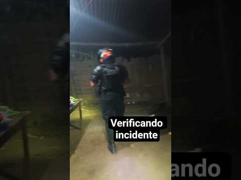 policía de Salta. Vecinos evitaron un que se incendie una casa. mire hasta el final el video