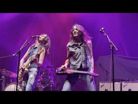 LARKIN POE: Bad Spell