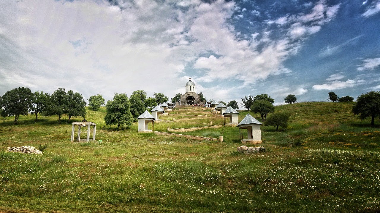 2.6.2021. У 21:30, УЖИВО МОЛИТВА И РАЗГОВОР СА О. ДЕЈАНОМ КРСТИЋЕМ