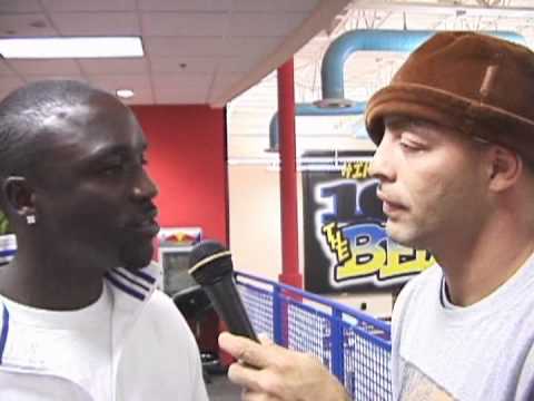 VIDEO MIX TV 2004 Flash Back - LA Smooth's Interview with AKON