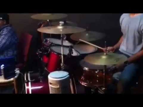 Be Glorified / Our God Reigns worship w/ GUP