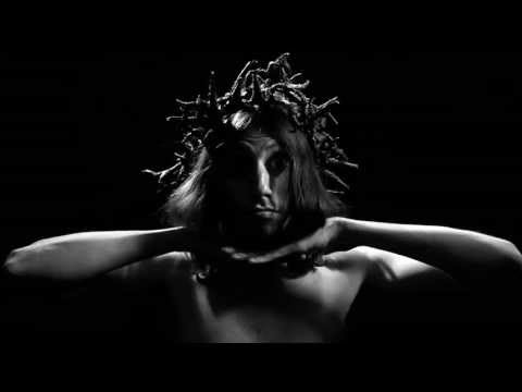 Sutja Gutierrez - Dat Christ