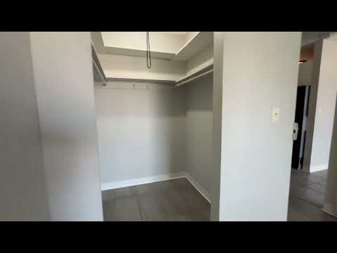 Lincoln Condo: 1123 F St