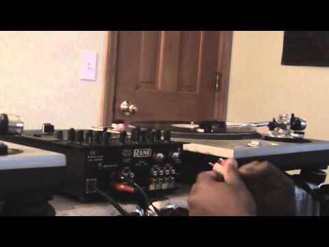 Traditional DJ Setup - How To Setup Turntables & Mixer