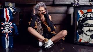 Download lagu BREAKBEAT GALAU JANGAN BERSEDIH TERSENYUMLAH DJ GALAU mp3